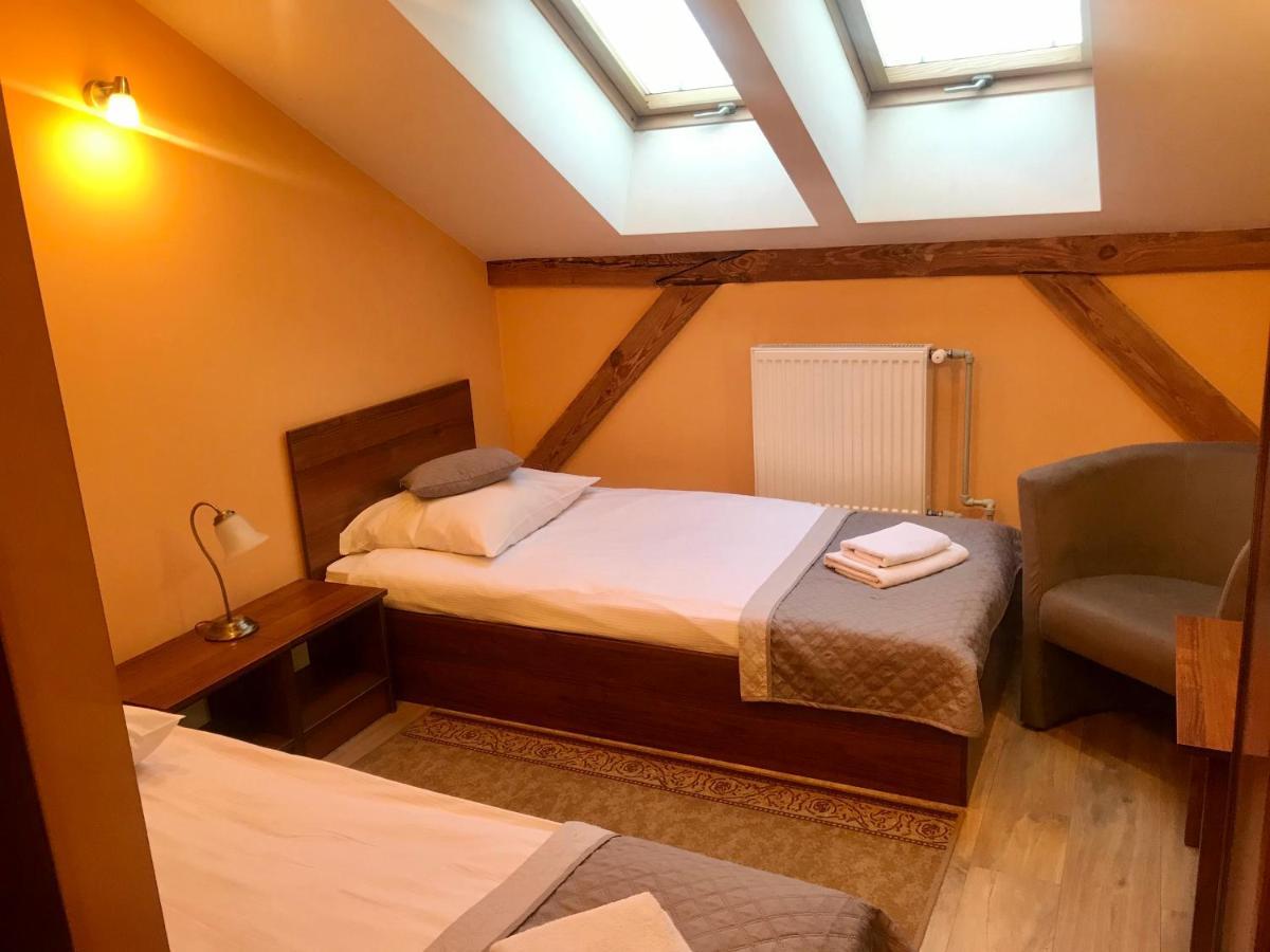 Hotelik Polonia Lowicz Ngoại thất bức ảnh