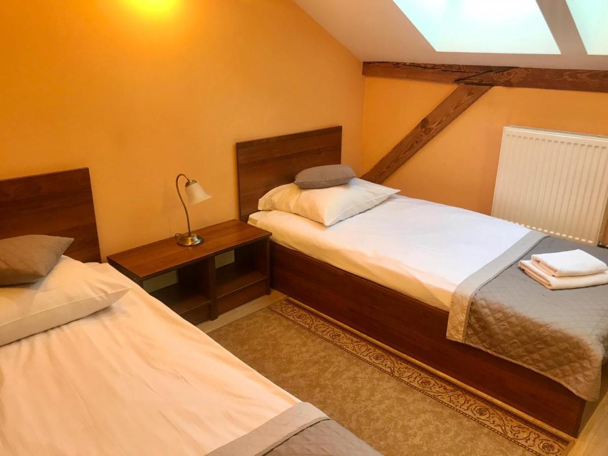 Hotelik Polonia Lowicz Ngoại thất bức ảnh