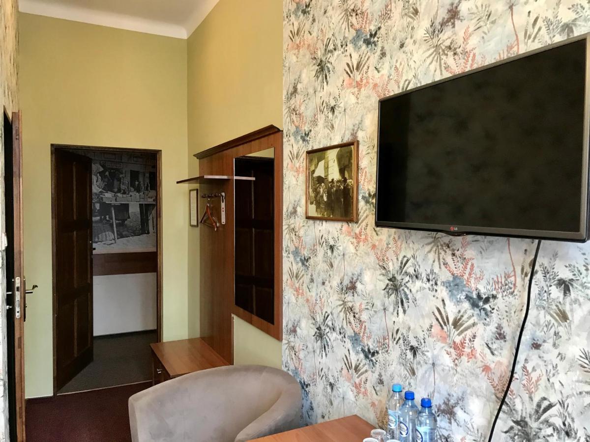 Hotelik Polonia Lowicz Ngoại thất bức ảnh