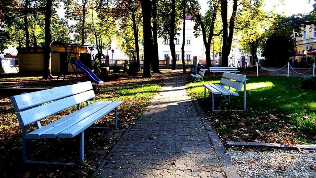 Hotelik Polonia Lowicz Ngoại thất bức ảnh